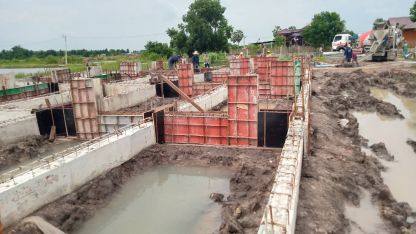 งานปรับสภาพพื้นที่และวางเสาเข็ม